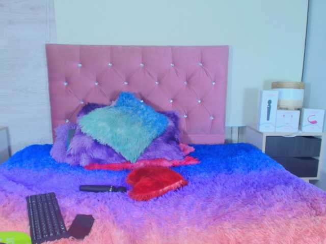 pamela-boobs's BongaCams show and profile