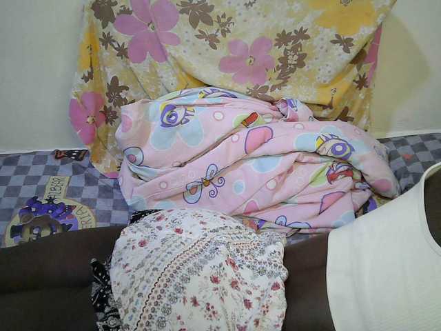 Sexy-alia's BongaCams show and profile