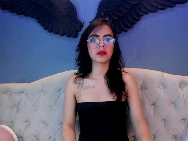 Natasha-wood Natasha-wood