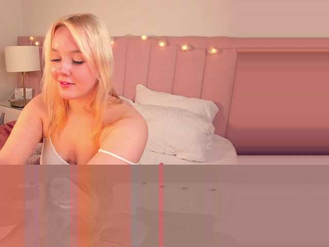 MissBunny's BongaCams show and profile