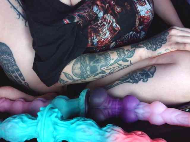 fetishslut4u fetishslut4u