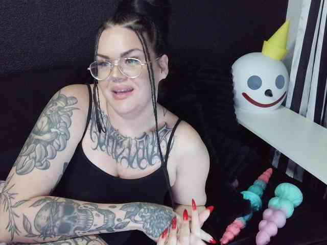 fetishslut4u fetishslut4u