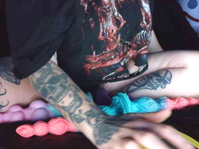 fetishslut4u fetishslut4u