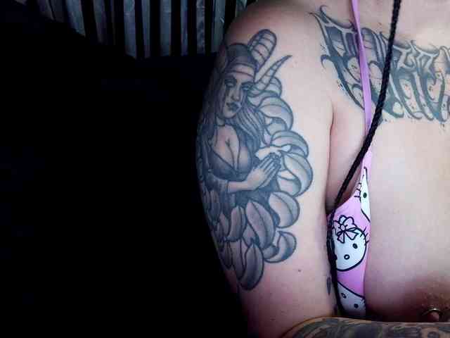 fetishslut4u fetishslut4u