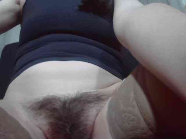 RoxxannaHairy webcam