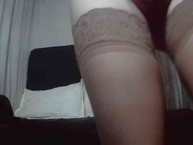 RoxxannaHairy webcam