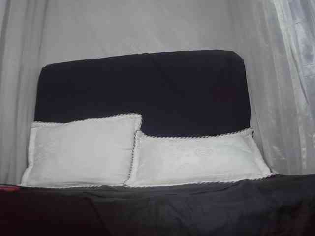 RoxxannaHairy webcam