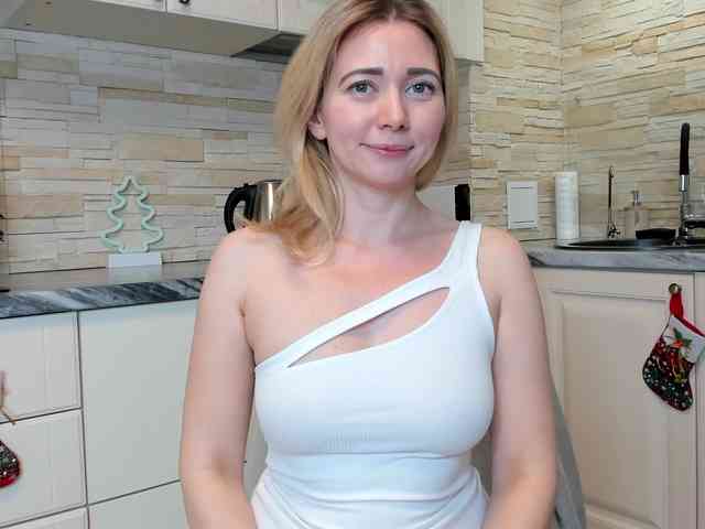 Amanda-grey Amanda-grey