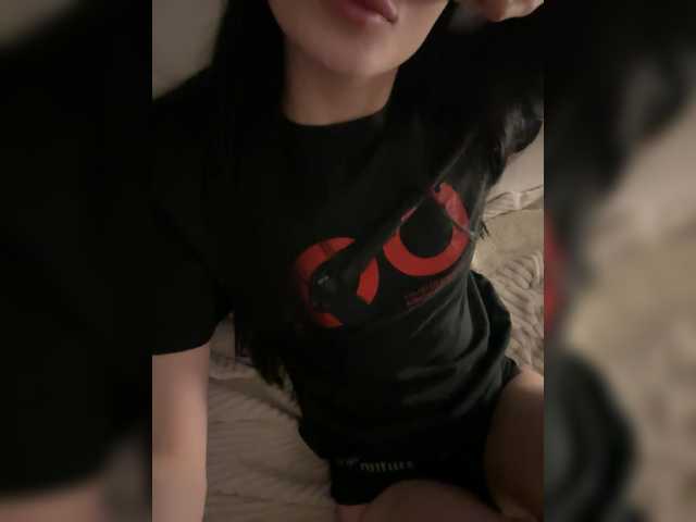 pinklildoll's BongaCams show and profile