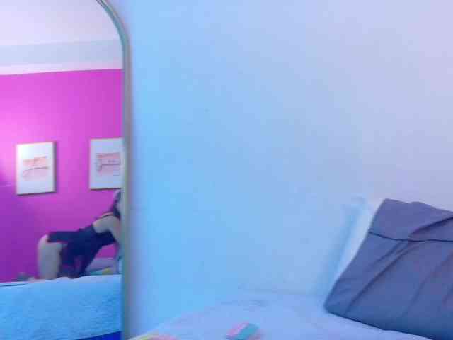 littleapril webcam