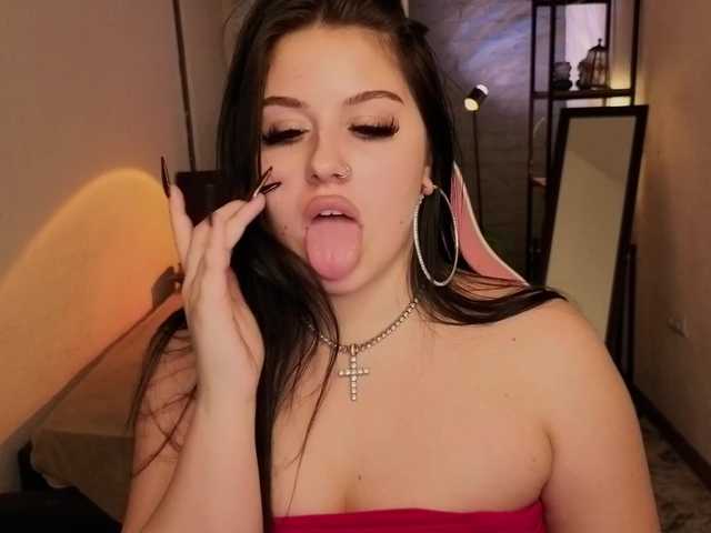 WalteraWhite free chat on liveonude