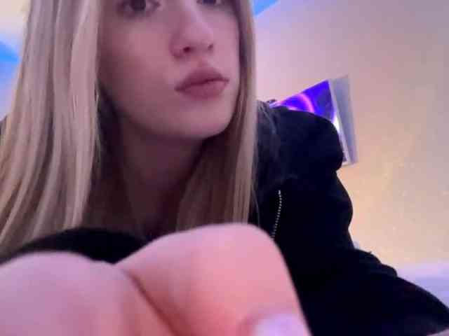 ToshikoCogill Live Webcam on BongaCams