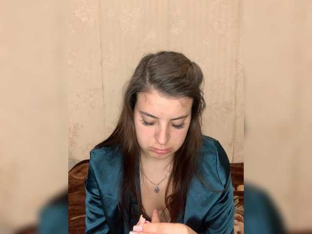 MiraCastellon's BongaCams show and profile
