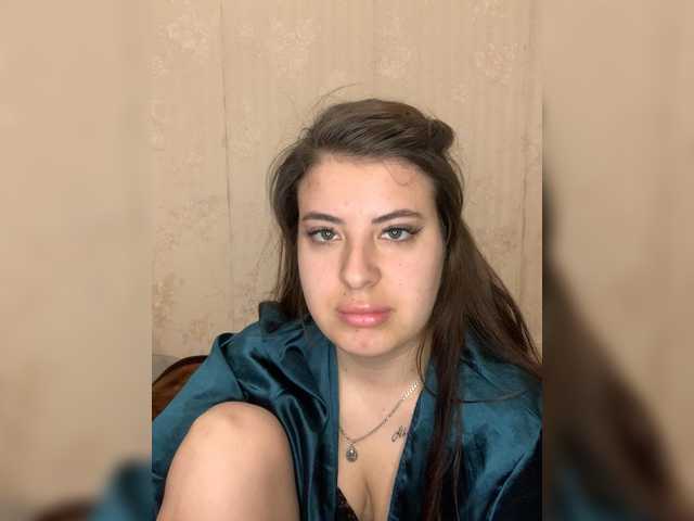 MiraCastellon's BongaCams show and profile