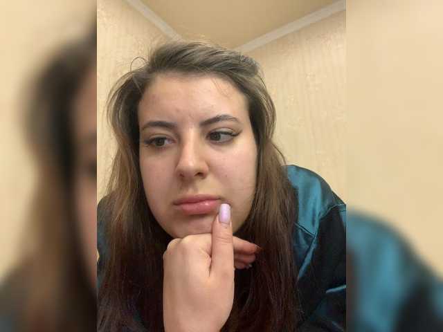 MiraCastellon live cam profile