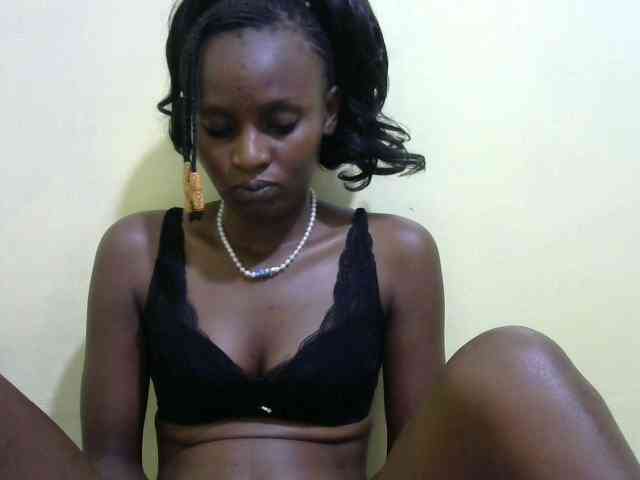Lovelybabraa webcam