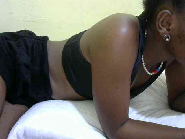 Lovelybabraa webcam