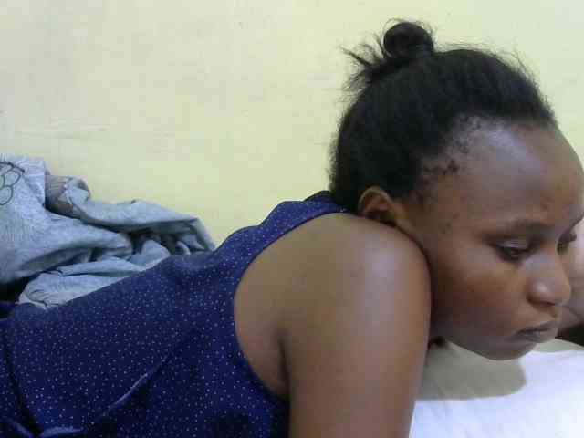Lovelybabraa webcam