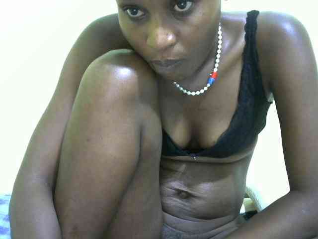 Lovelybabraa webcam