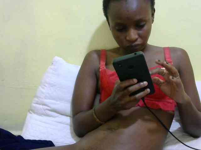 Lovelybabraa webcam