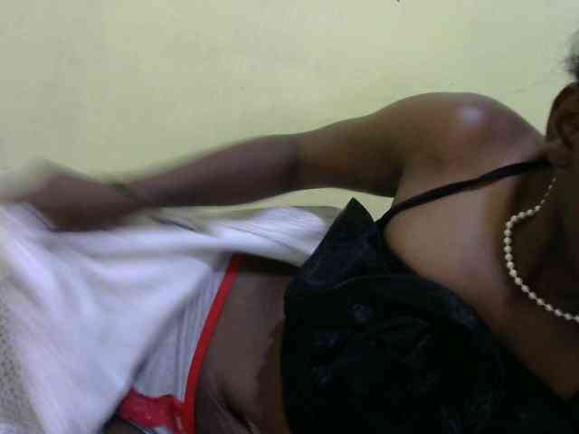 Lovelybabraa webcam