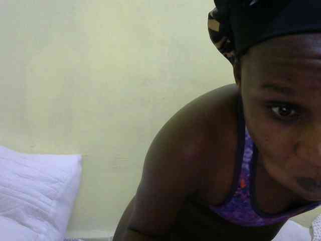 Lovelybabraa webcam
