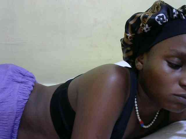 Lovelybabraa webcam