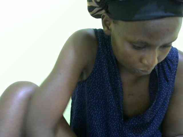 Lovelybabraa webcam