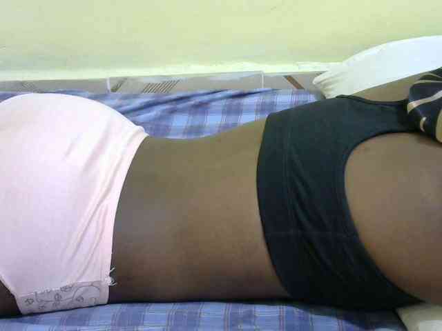 Lovelybabraa webcam