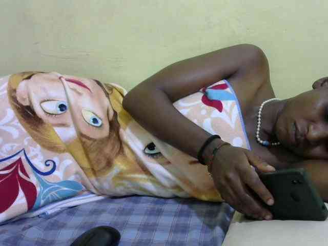 Lovelybabraa webcam