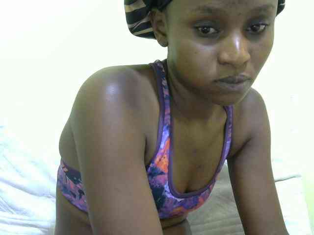 Lovelybabraa webcam