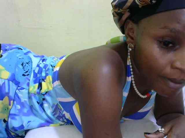 Lovelybabraa webcam