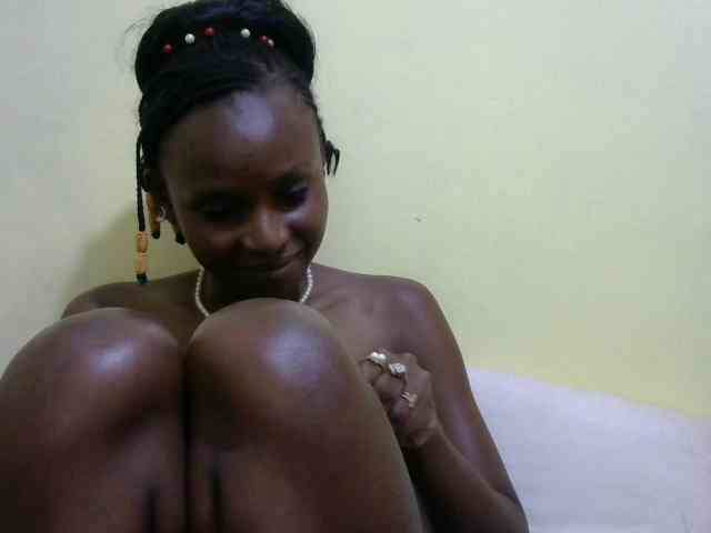 Lovelybabraa webcam