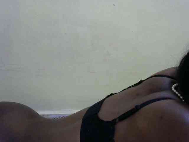 Lovelybabraa webcam