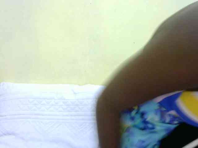 Lovelybabraa webcam