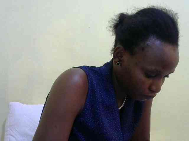Lovelybabraa webcam