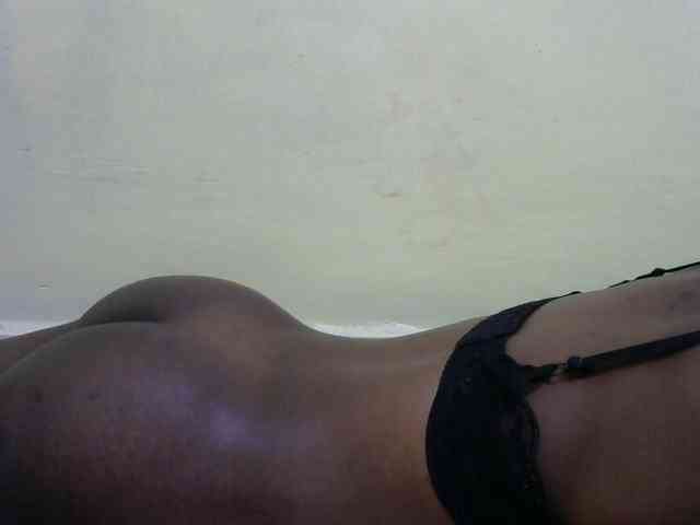 Lovelybabraa webcam