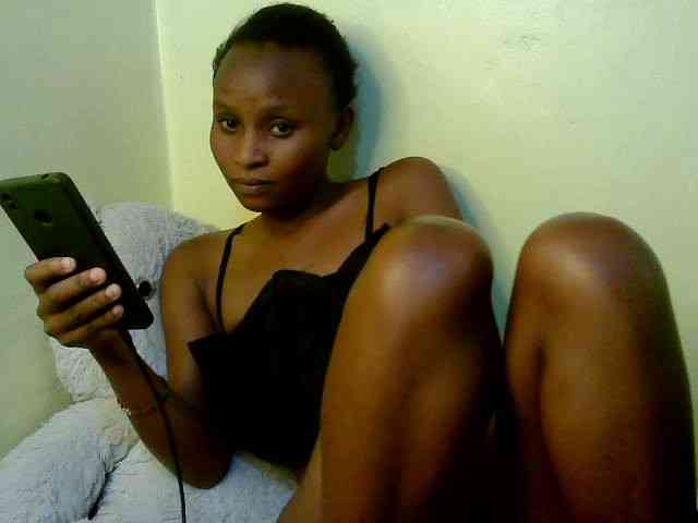 Lovelybabraa webcam