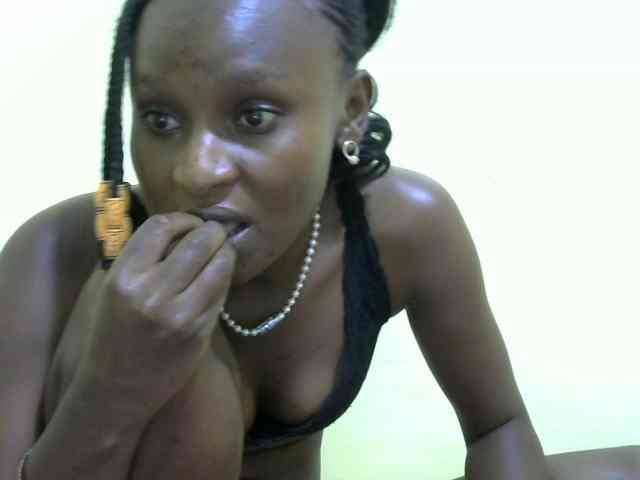 Lovelybabraa webcam