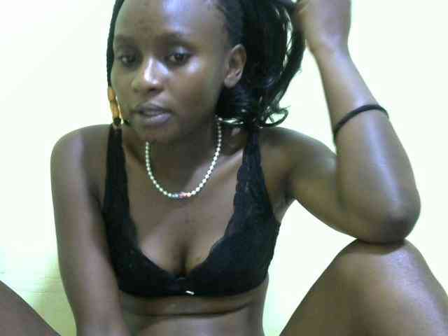 Lovelybabraa webcam