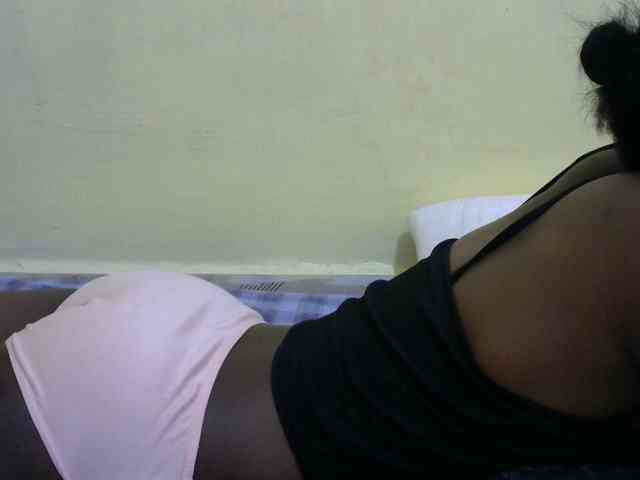 Lovelybabraa webcam