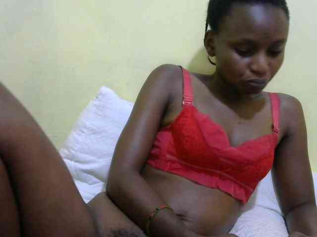 Lovelybabraa webcam