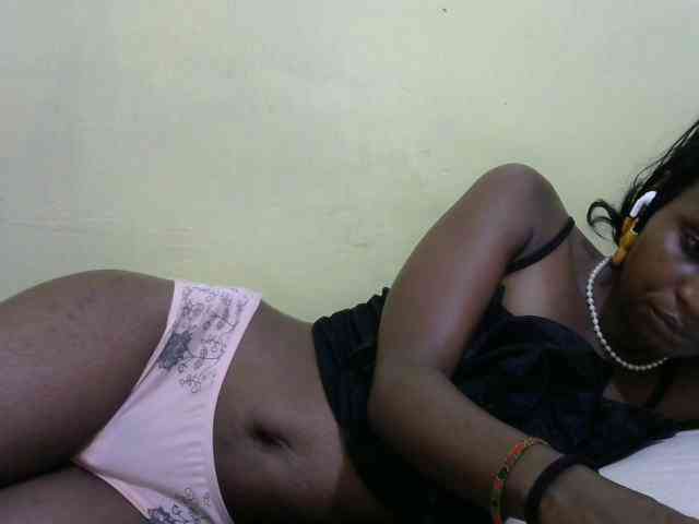 Lovelybabraa webcam