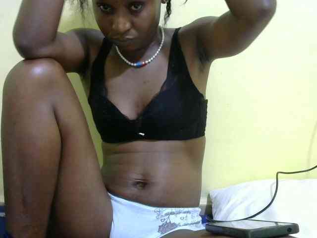 Lovelybabraa webcam