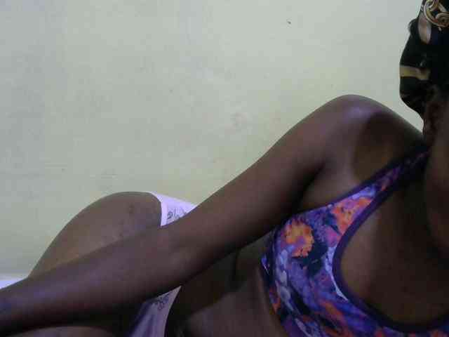 Lovelybabraa webcam