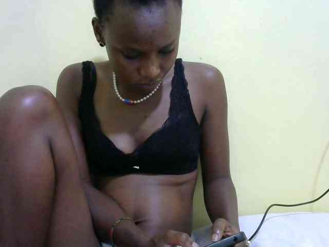 Lovelybabraa webcam
