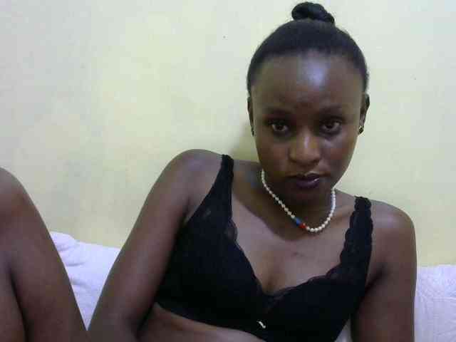 Lovelybabraa webcam