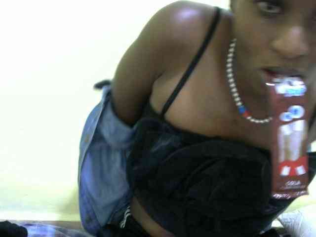 Lovelybabraa webcam