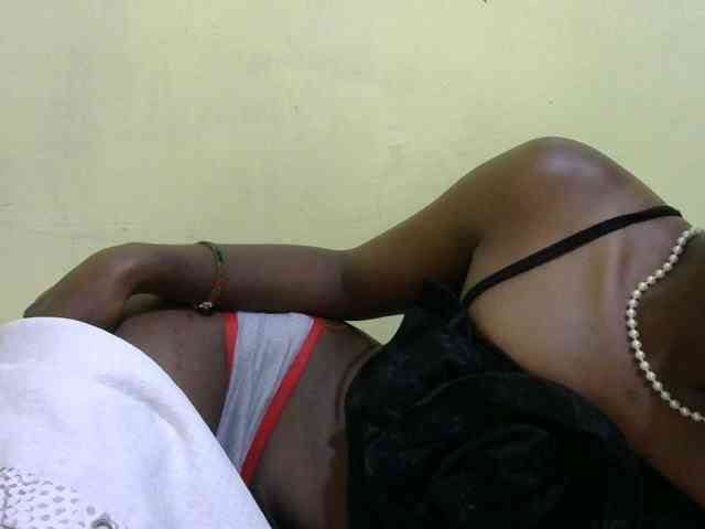 Lovelybabraa webcam