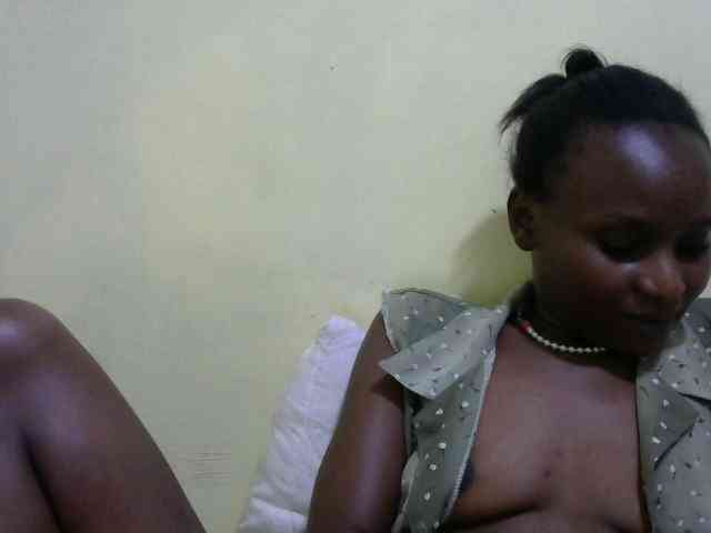 Lovelybabraa webcam